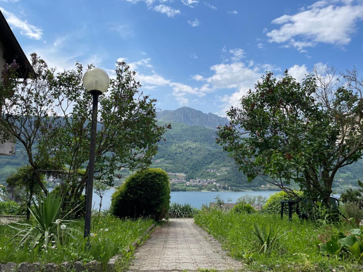 Lake Apartment Ischia Red Tenna Екстер'єр фото