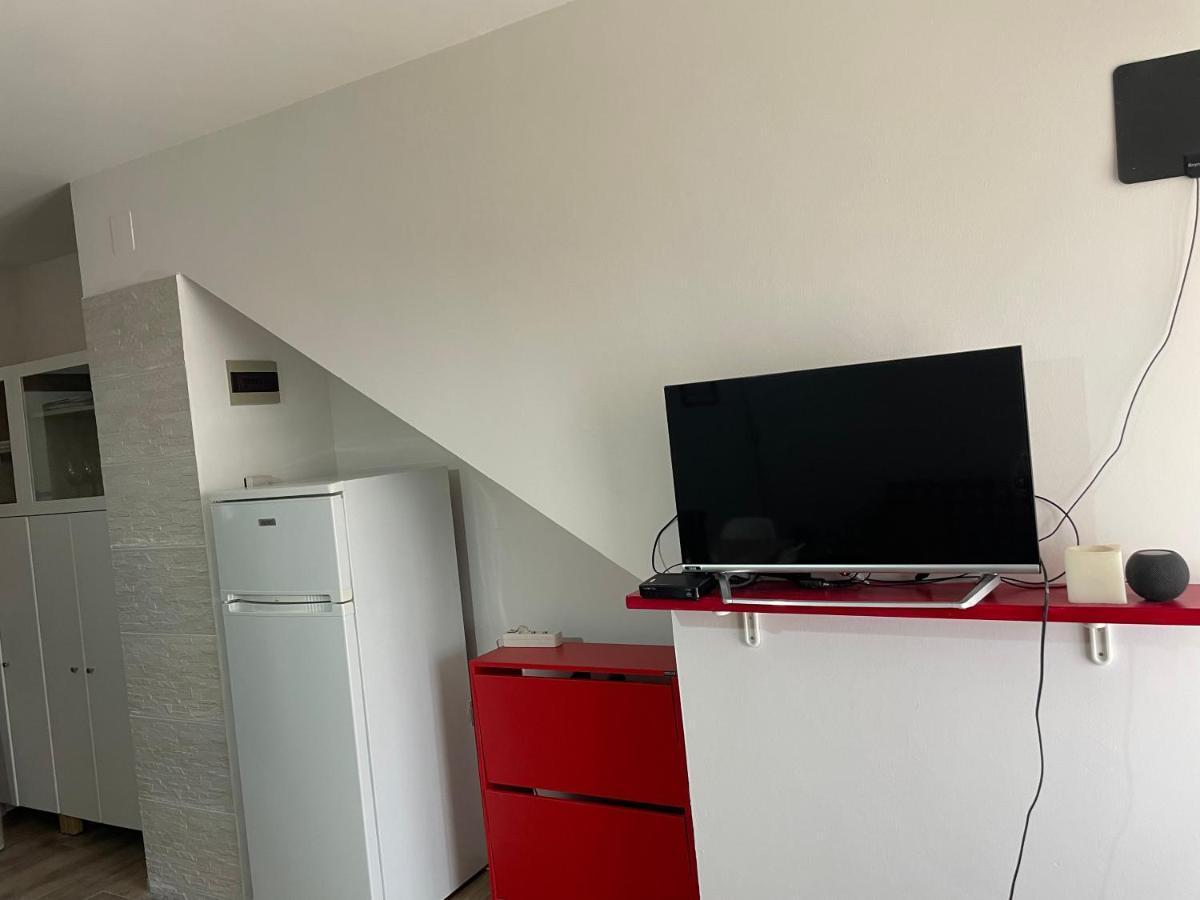 Lake Apartment Ischia Red Tenna Екстер'єр фото