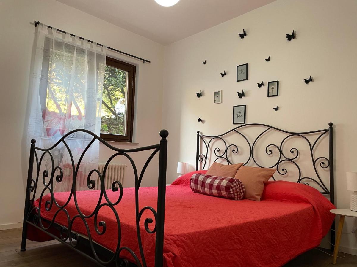 Lake Apartment Ischia Red Tenna Екстер'єр фото